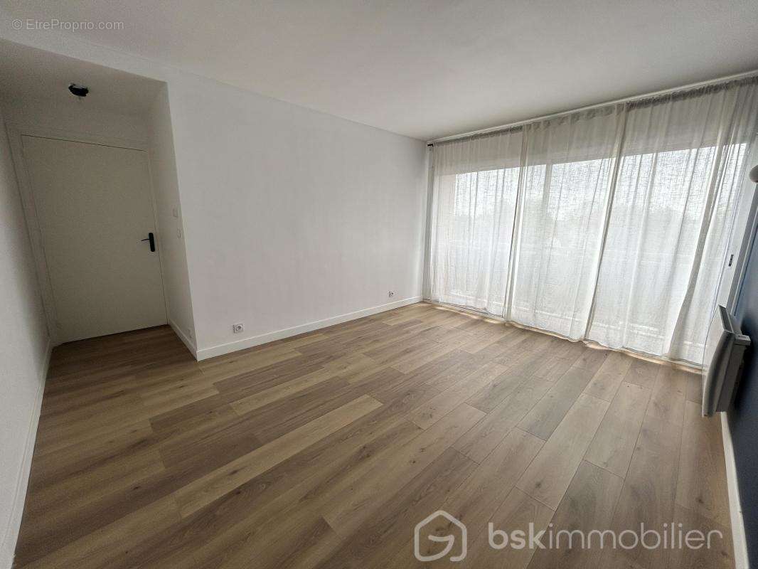 Appartement à LOUVRES