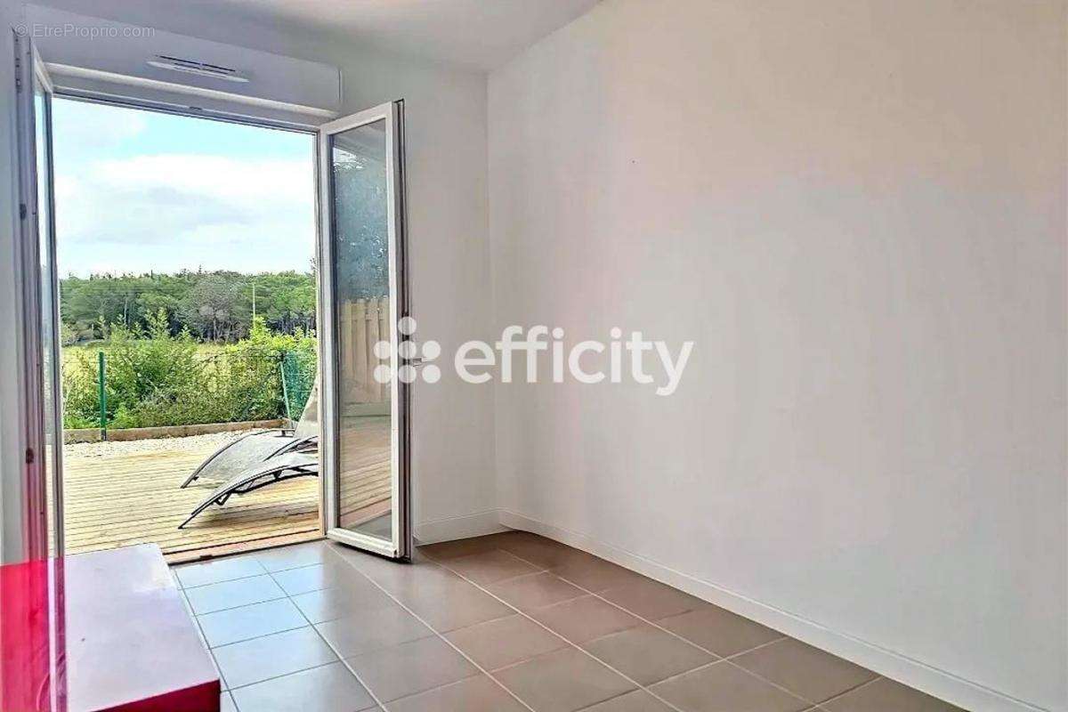 Appartement à LUNEL