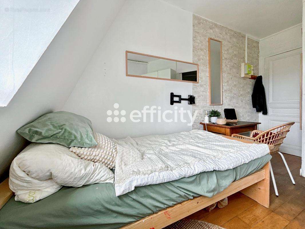 Appartement à PARIS-7E