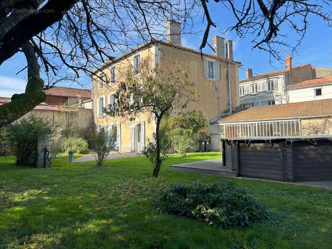 Maison à SAINT-MAIXENT-L&#039;ECOLE