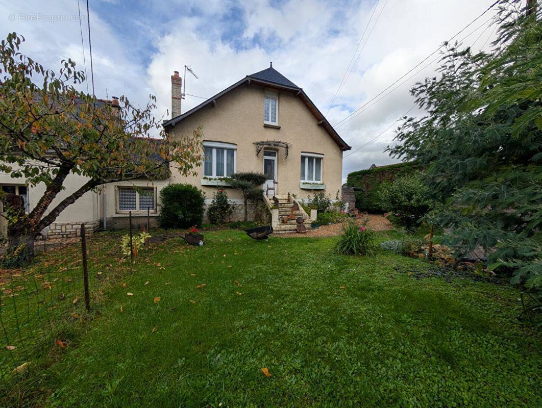 Maison à CHOUZE-SUR-LOIRE