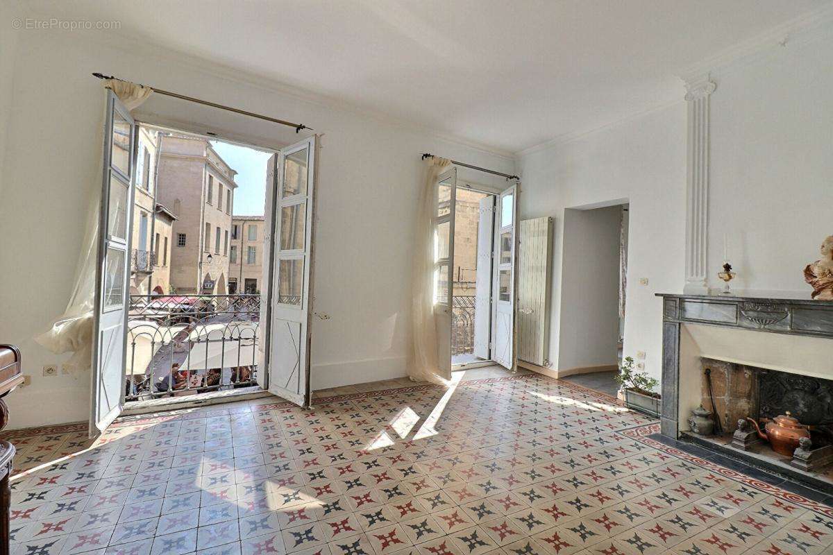 Appartement à UZES