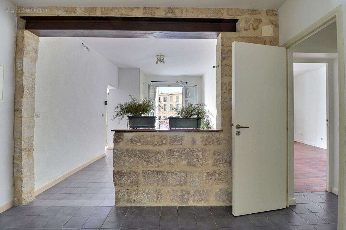 Appartement à UZES