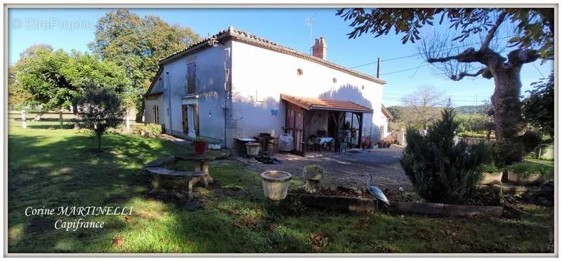 Maison à LAYRAC