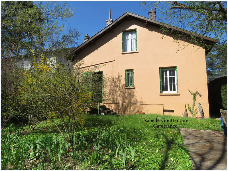 Maison à TASSIN-LA-DEMI-LUNE