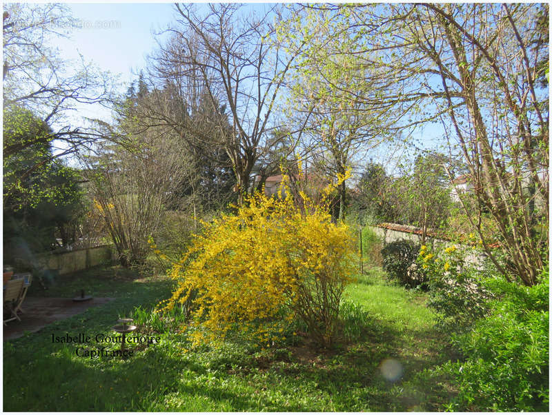 Maison à TASSIN-LA-DEMI-LUNE