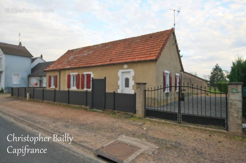 Maison à GANNAY-SUR-LOIRE