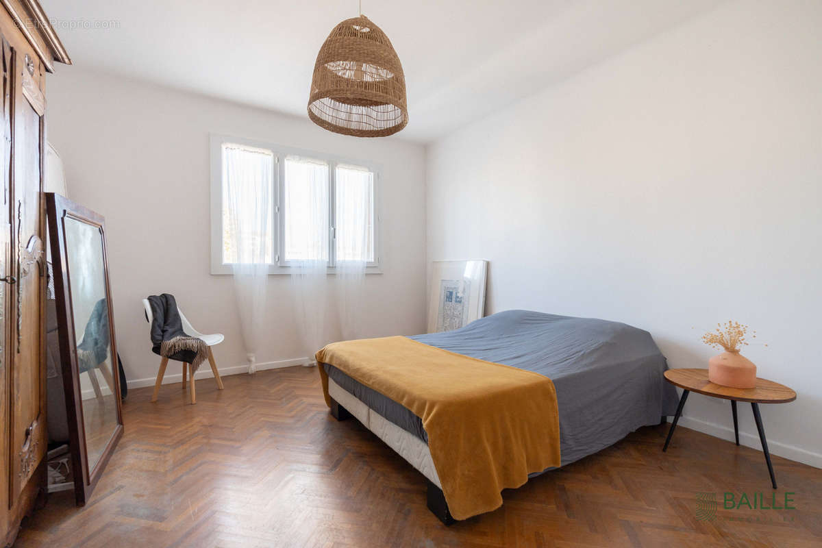 Appartement à MARSEILLE-8E