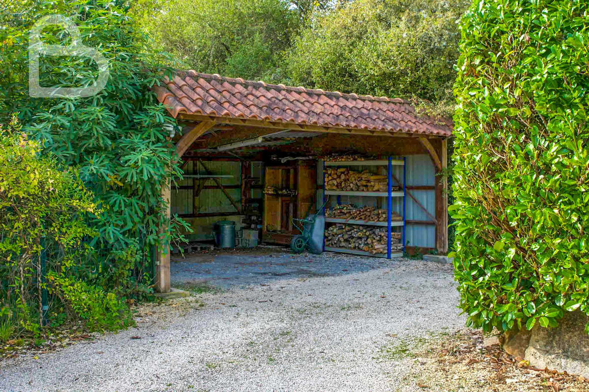 Maison à PUY-L&#039;EVEQUE