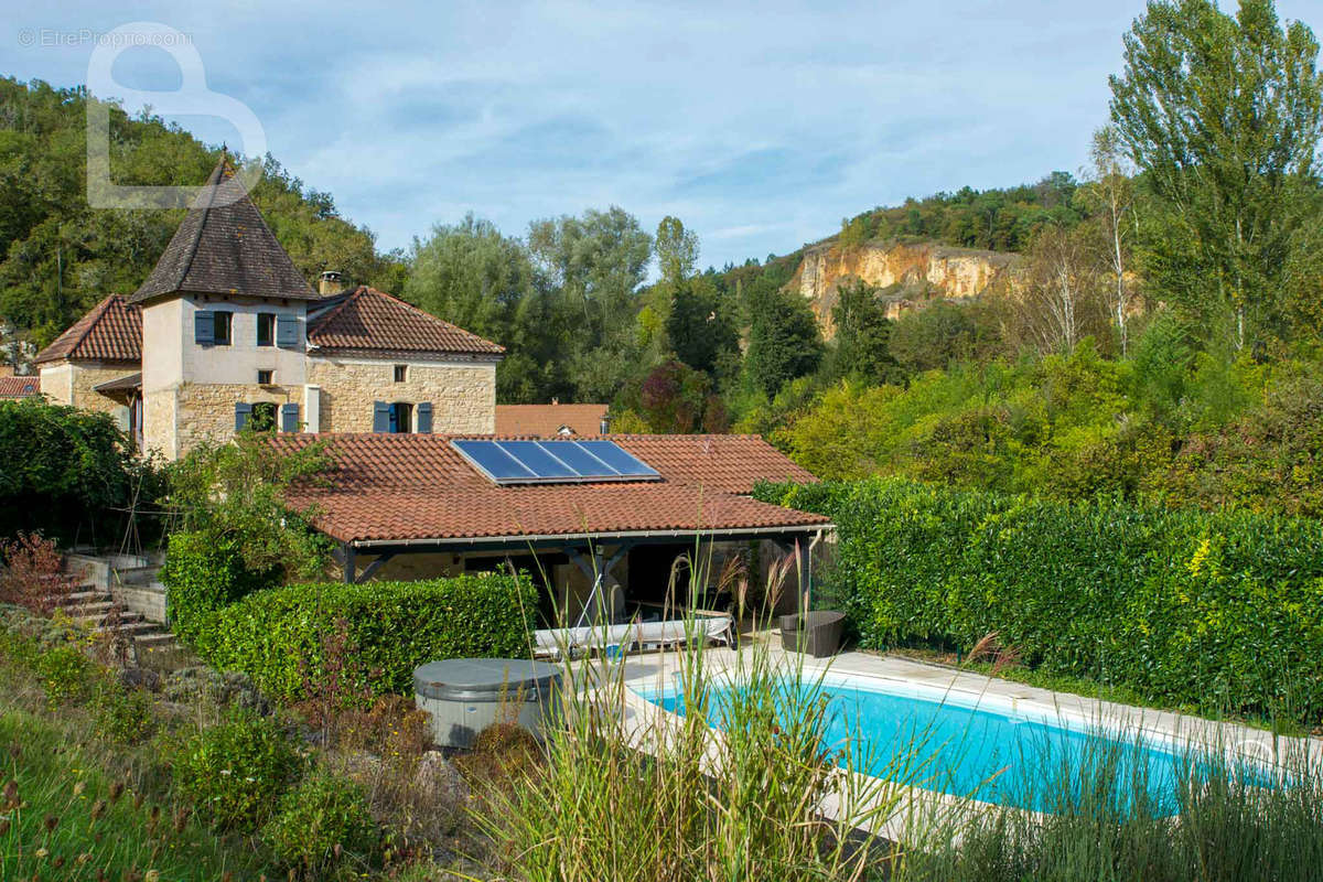 Maison à PUY-L&#039;EVEQUE