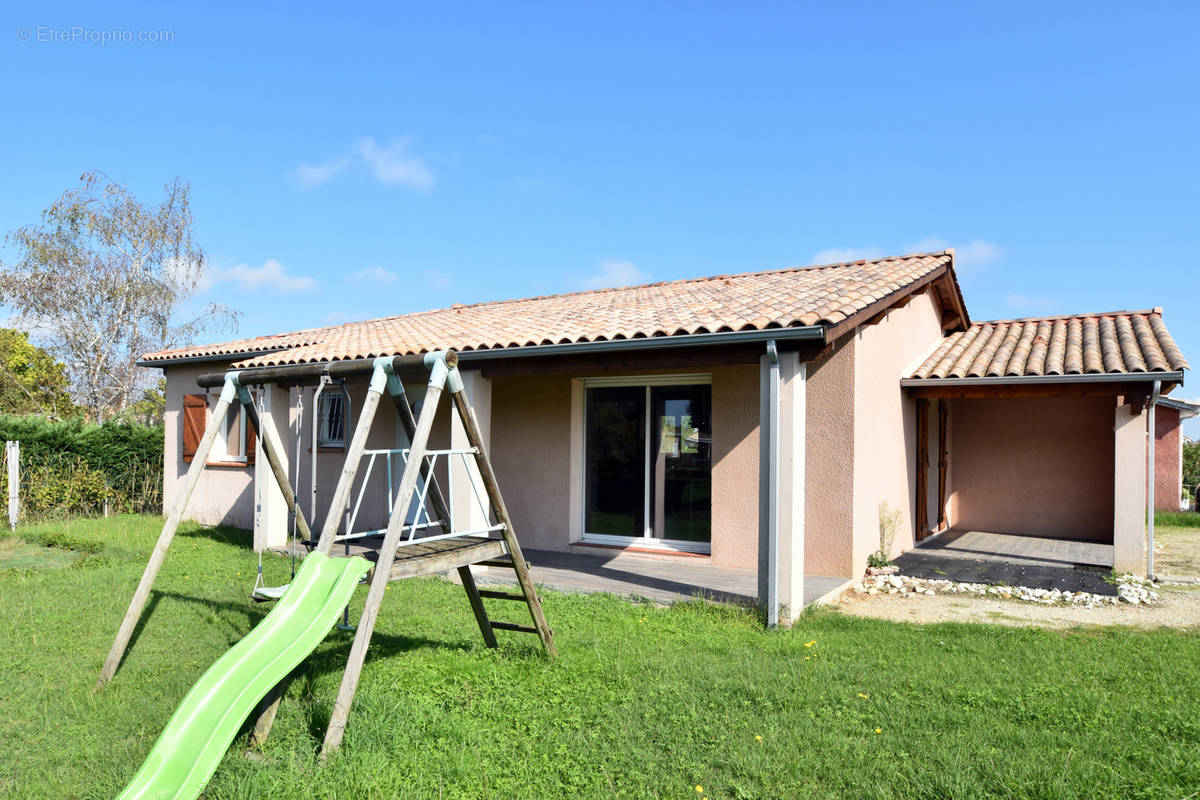 Maison à LA VILLE-DIEU-DU-TEMPLE