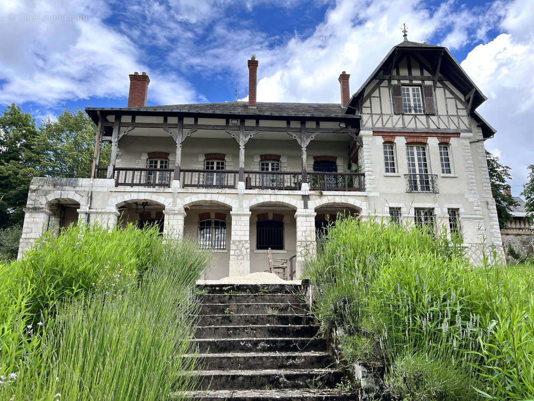 Maison à FERRIERES-EN-GATINAIS