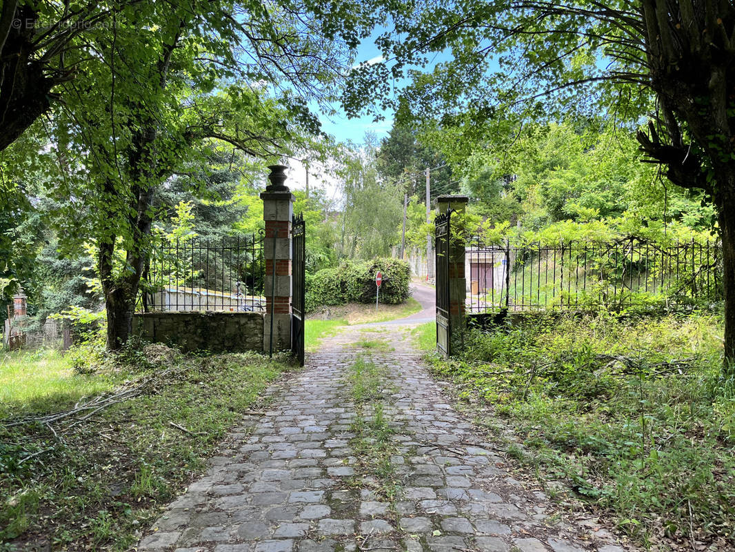 Maison à FERRIERES-EN-GATINAIS