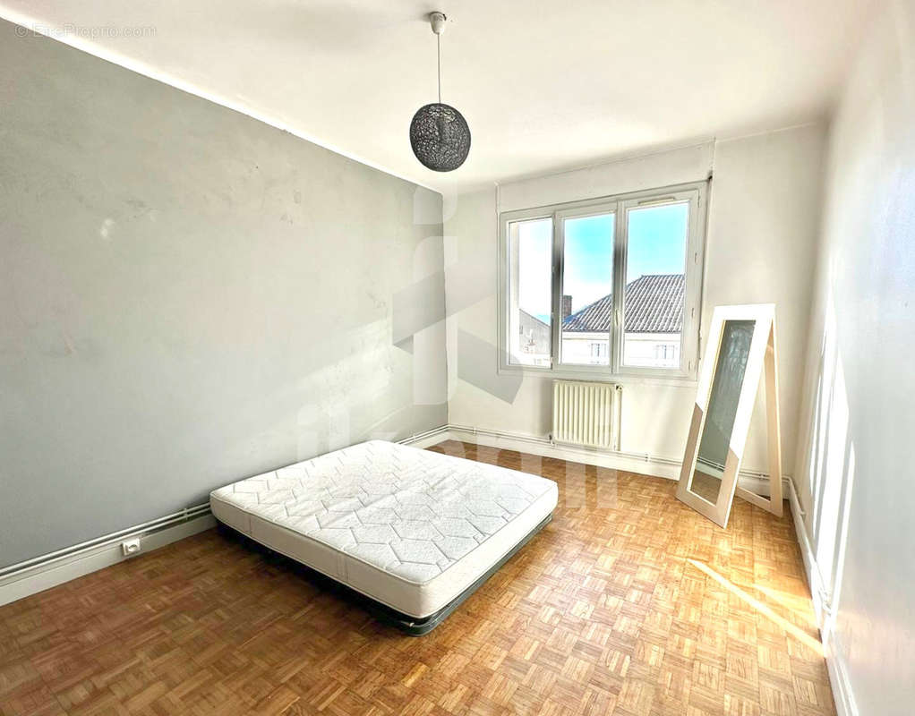 Appartement à BOURG-LES-VALENCE