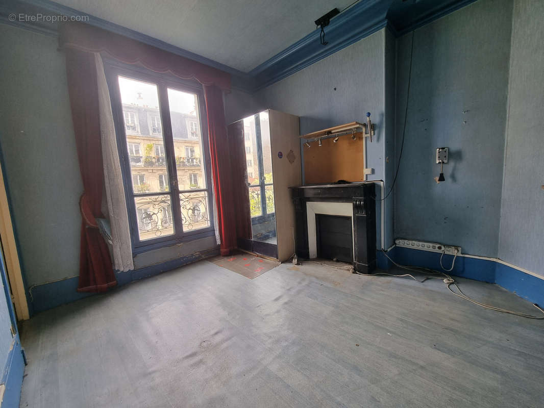 Appartement à PARIS-20E