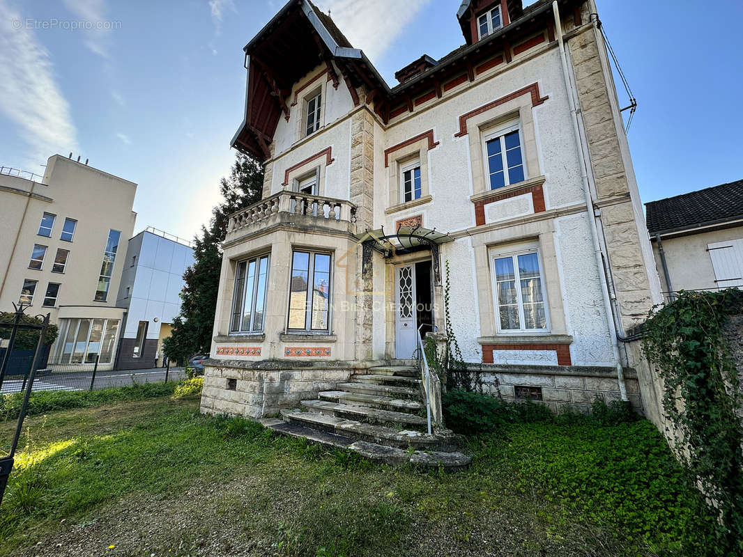 Maison à MONTBARD