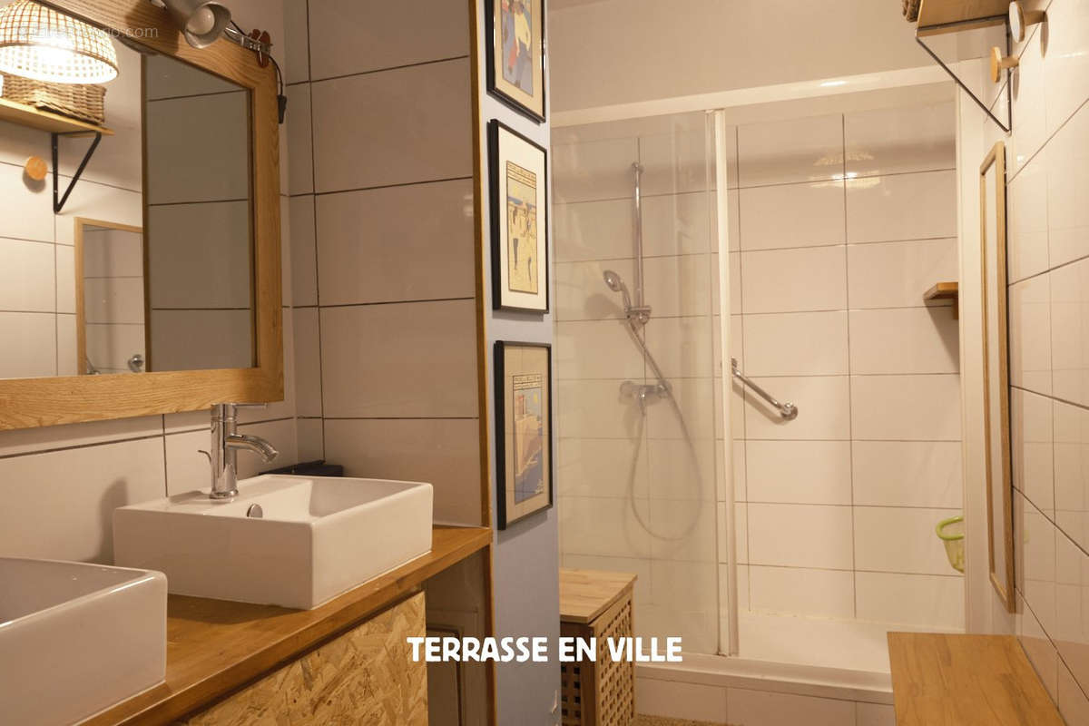 Appartement à MARSEILLE-5E