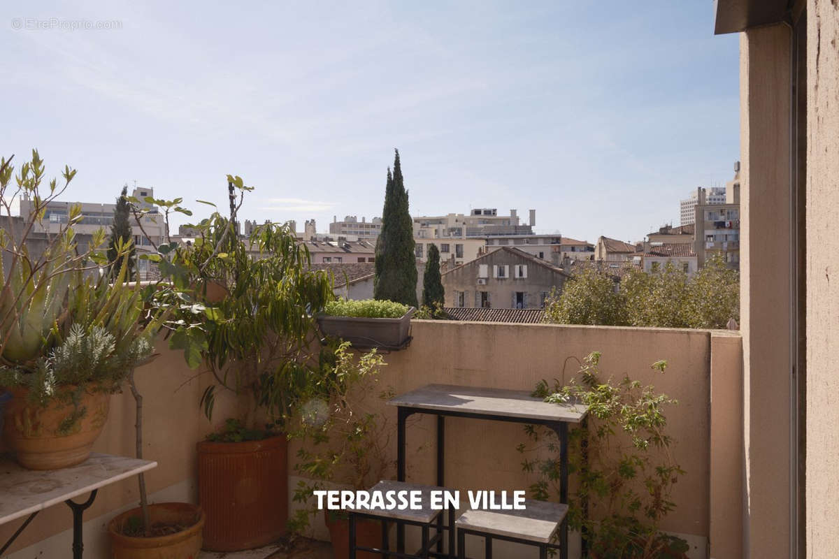 Appartement à MARSEILLE-5E