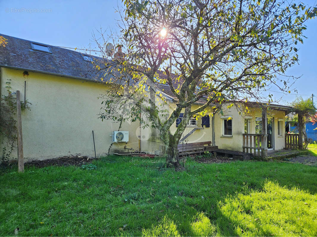 Maison à CHEVAGNES