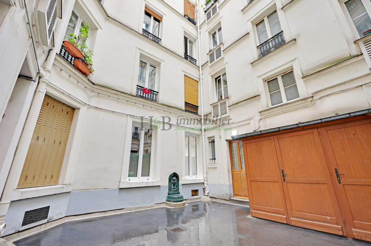 Appartement à PARIS-11E