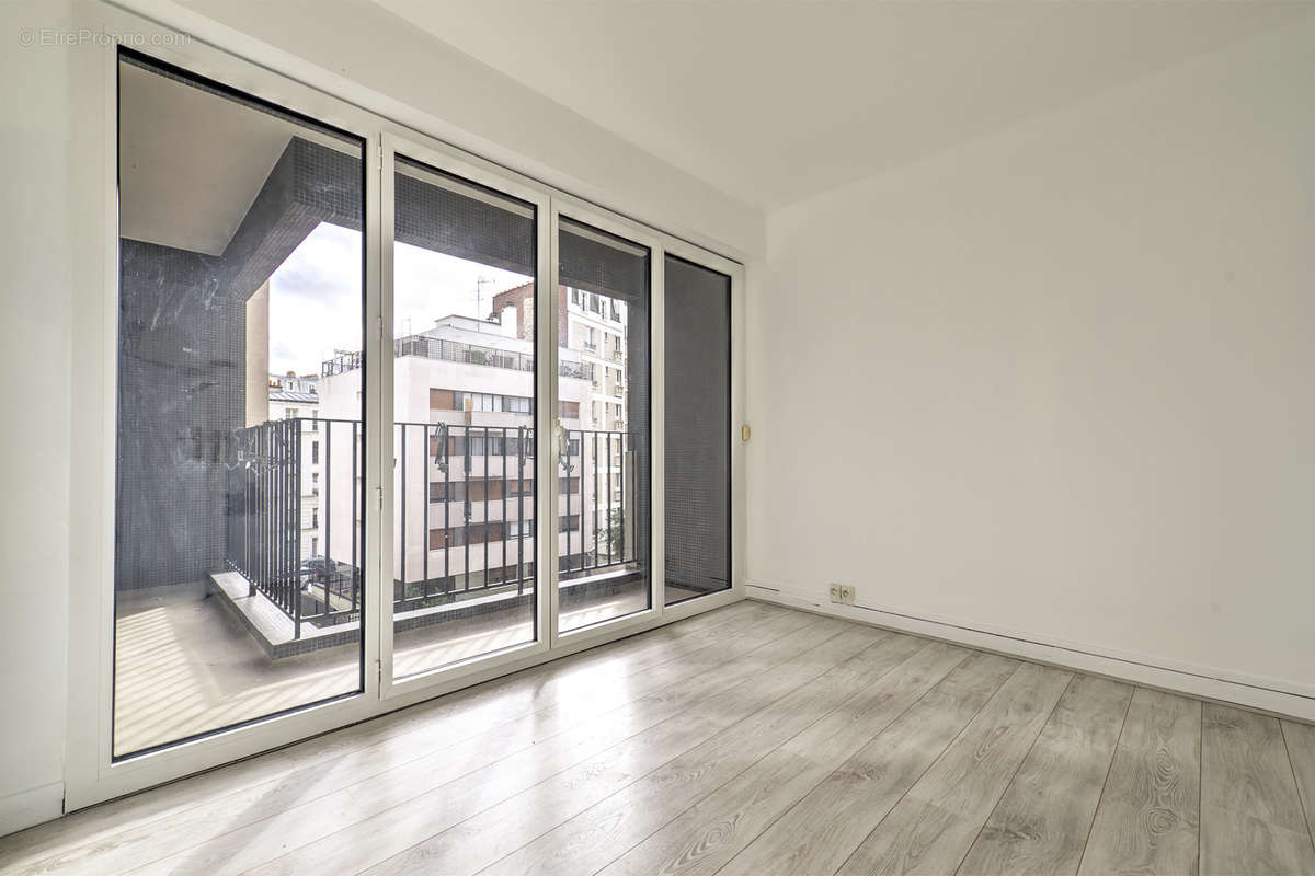 Appartement à PARIS-12E