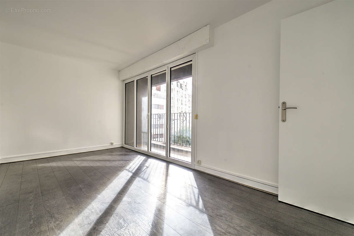 Appartement à PARIS-12E