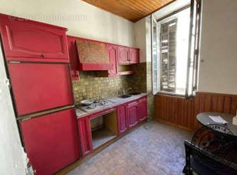 Appartement à MARSEILLE-4E