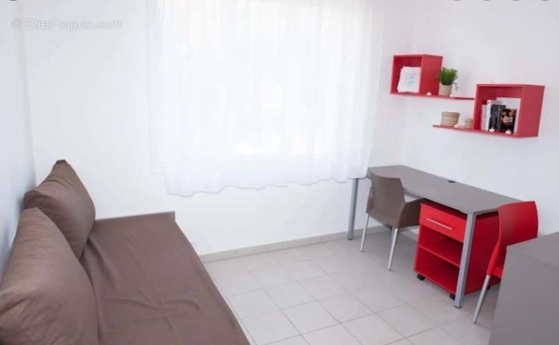 Appartement à MARSEILLE-3E