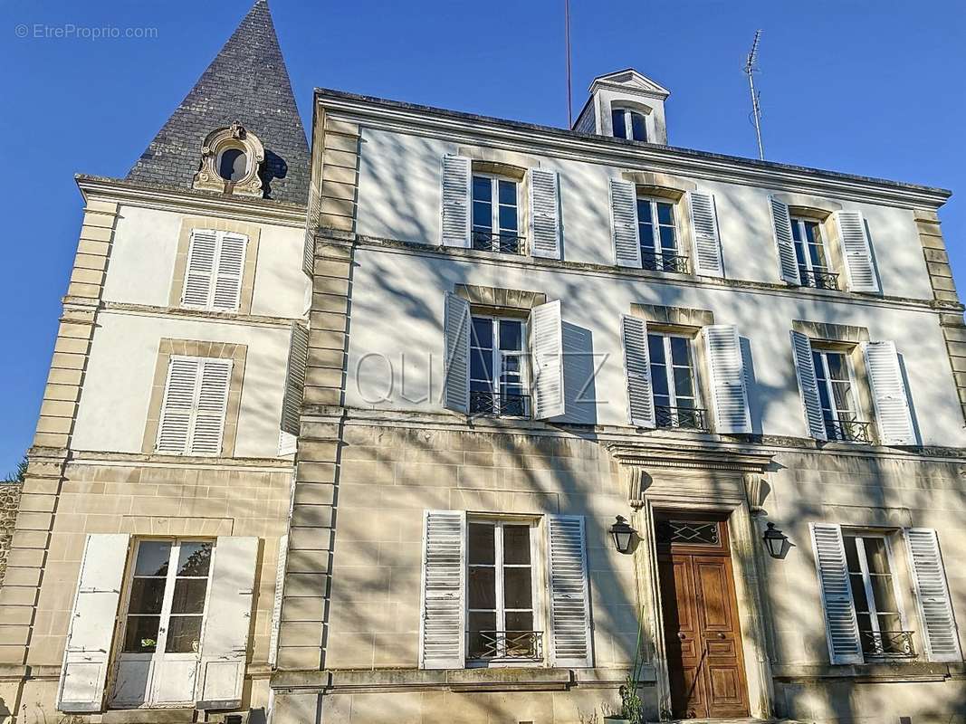 Maison à PONTOISE