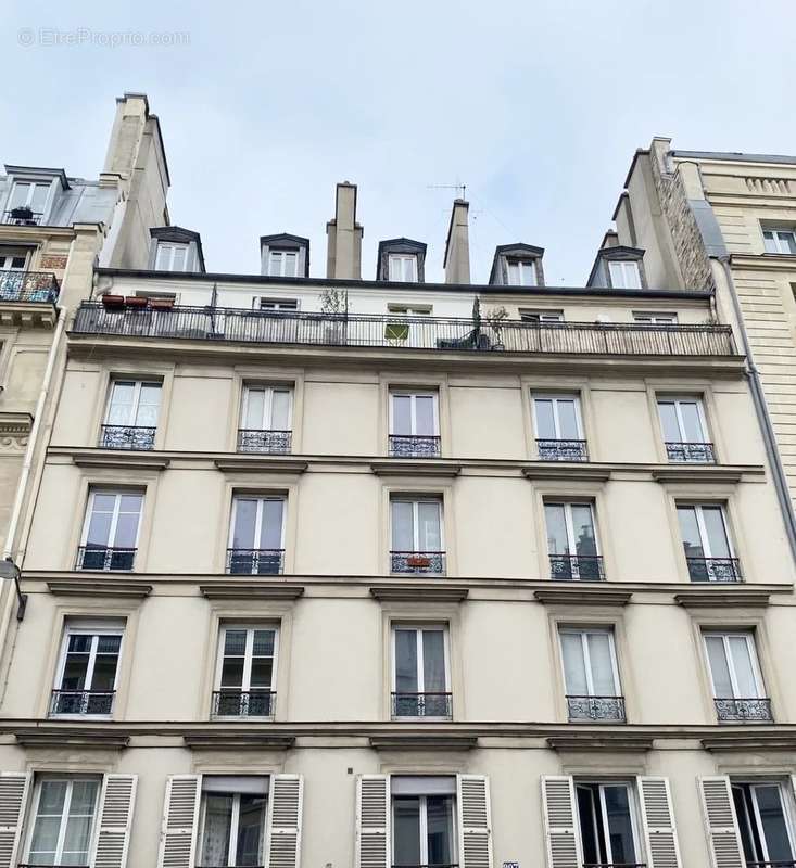 Appartement à PARIS-10E