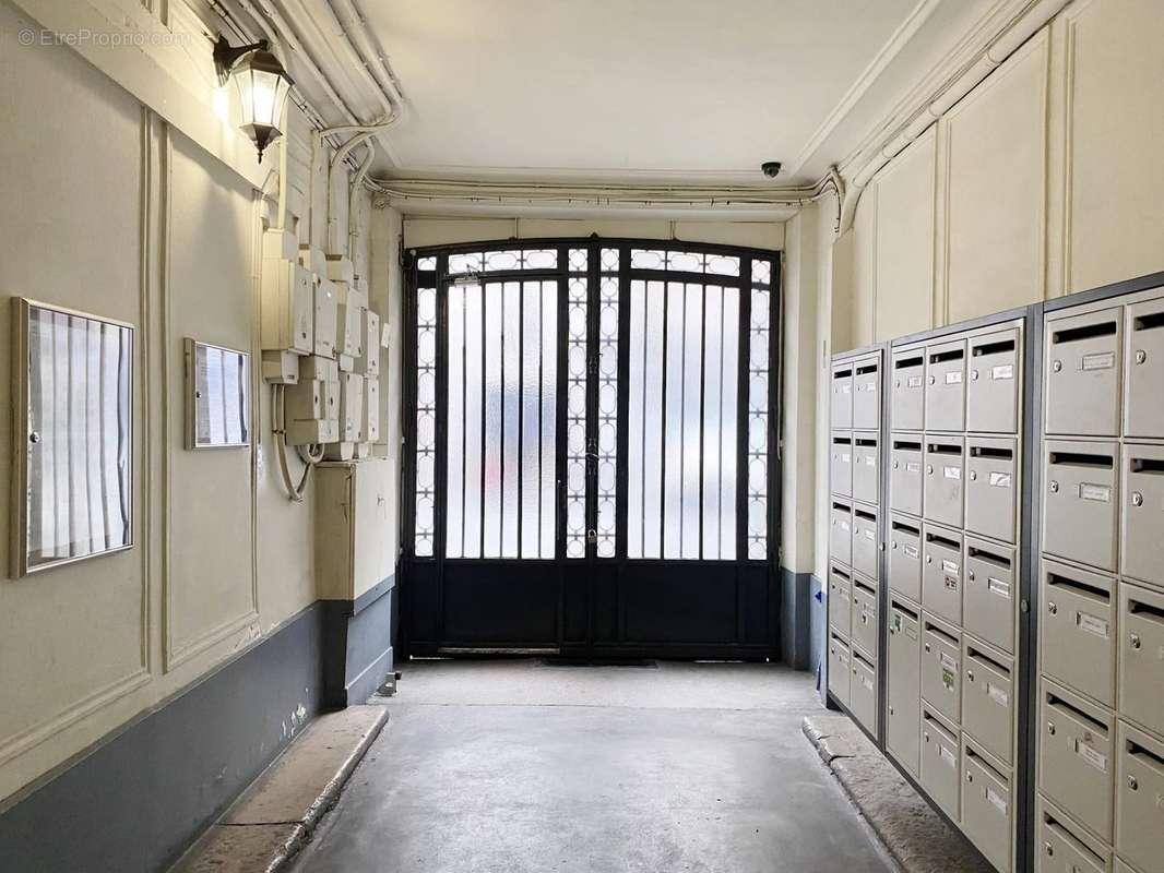 Appartement à PARIS-10E