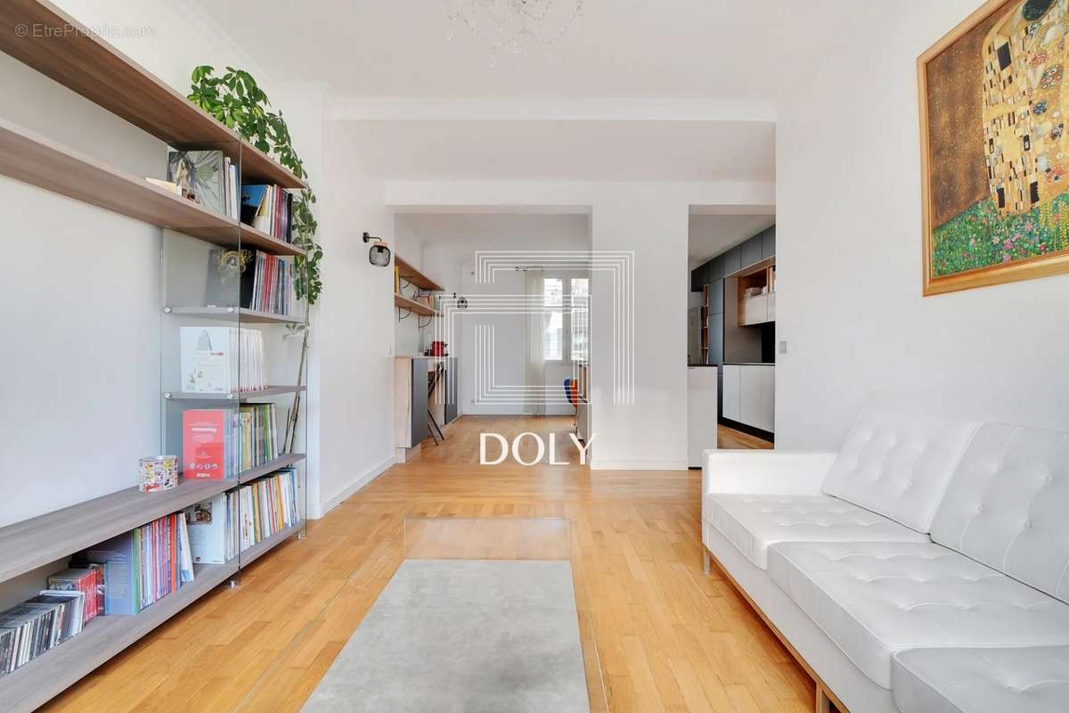 Appartement à PARIS-15E