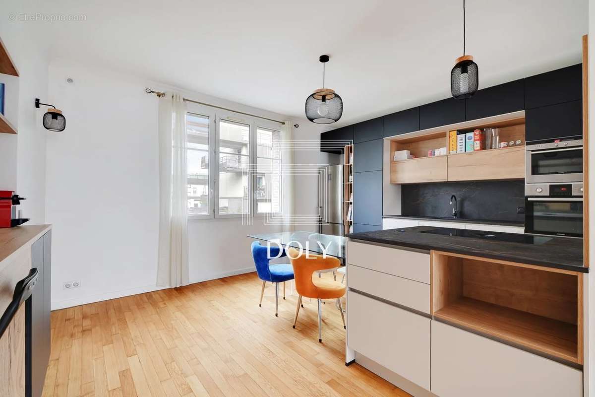 Appartement à PARIS-15E