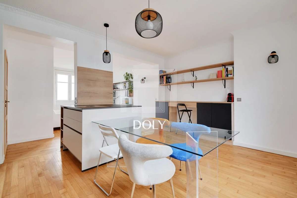 Appartement à PARIS-15E