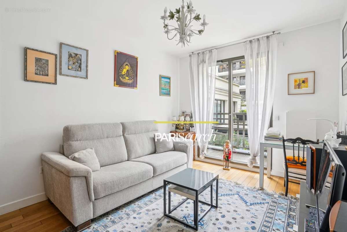 Appartement à LEVALLOIS-PERRET