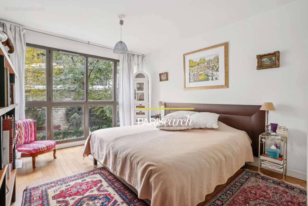 Appartement à LEVALLOIS-PERRET