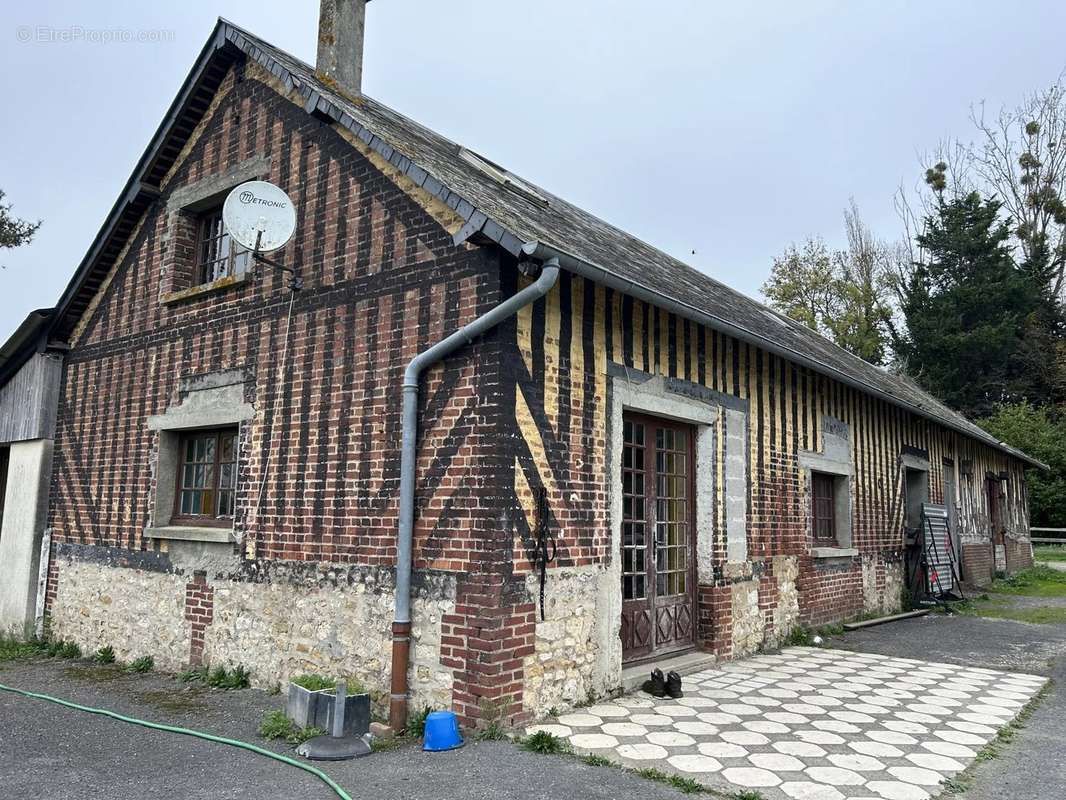 Maison à SAINT-MARTIN-AUX-CHARTRAINS