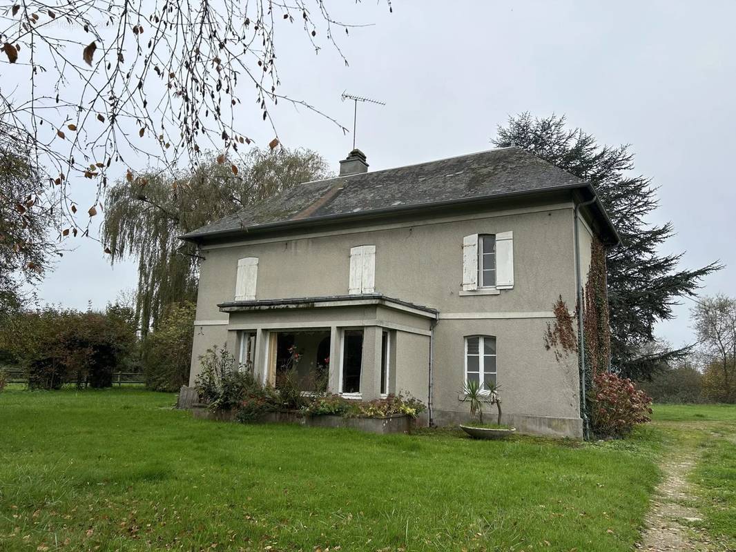 Maison à SAINT-MARTIN-AUX-CHARTRAINS