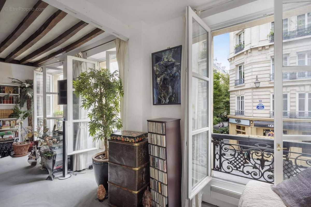 Appartement à PARIS-4E