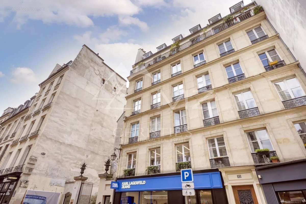 Appartement à PARIS-4E