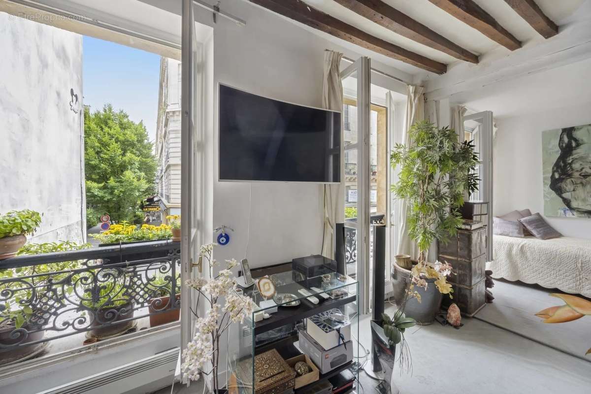 Appartement à PARIS-4E