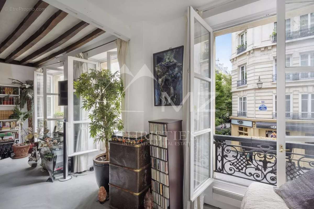 Appartement à PARIS-4E