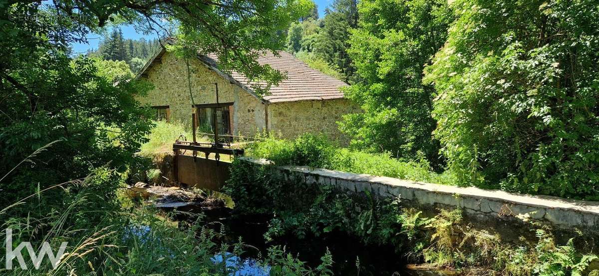 Maison à USSON-EN-FOREZ