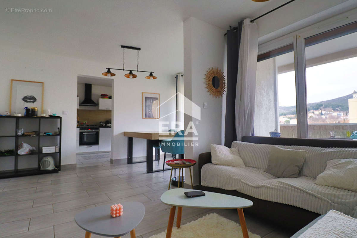 Appartement à MARSEILLE-10E