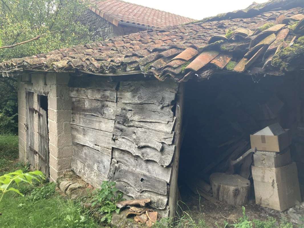 Maison à CHAMPS-ROMAIN