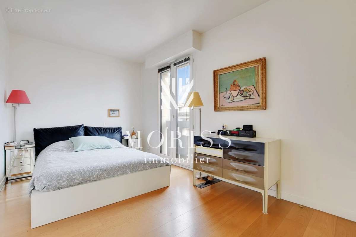 Appartement à LEVALLOIS-PERRET