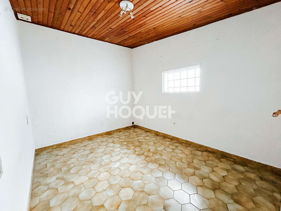 Appartement à BAGES