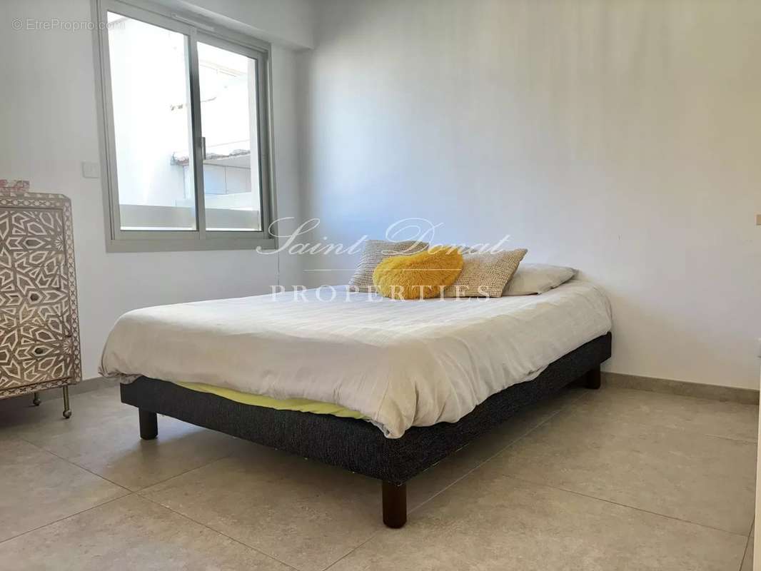 Appartement à MOUGINS