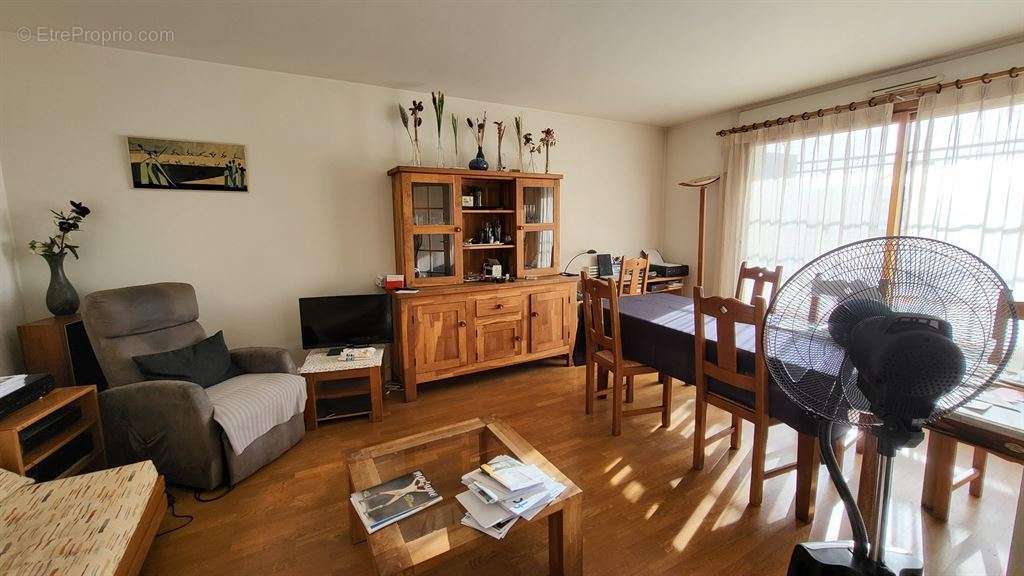 Appartement à LEVALLOIS-PERRET