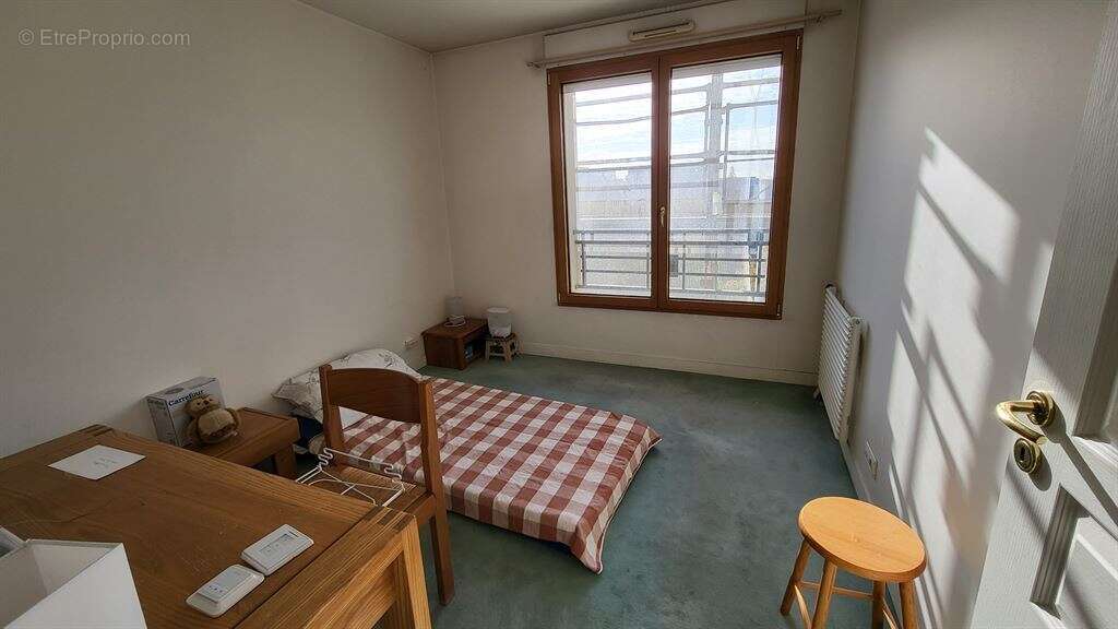 Appartement à LEVALLOIS-PERRET